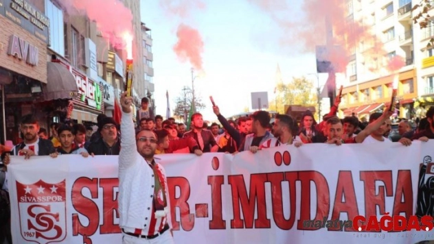 Sivasspor'a mehterli destek