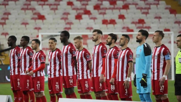 Sivasspor, Antalyaspor maçına 2 eksikle çıkacak