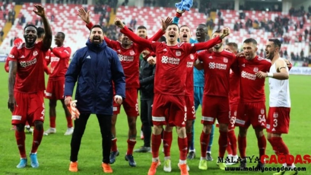 Sivasspor, Avrupa devleriyle yarışıyor