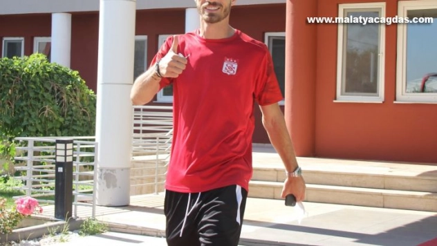 Sivasspor, Batum'a uçtu