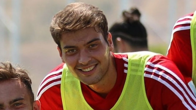 Sivasspor, Berat İsmail'i denemeye aldı