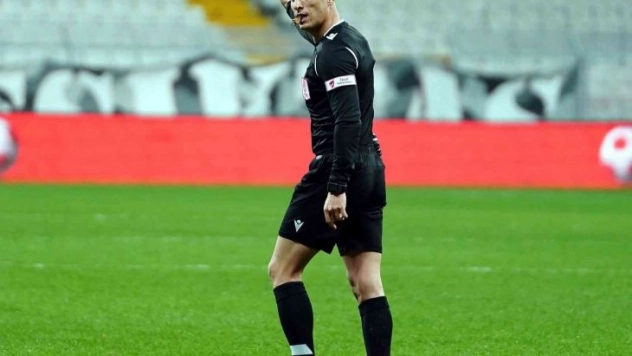 Sivasspor - Beşiktaş maçında Sarper Barış Saka düdük çalacak