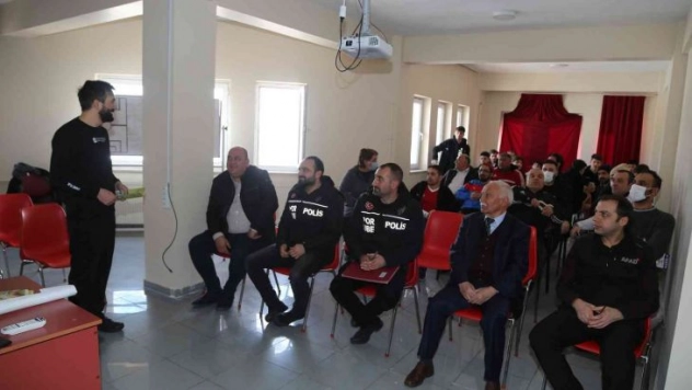 Sivasspor'da çalışanlara eğitimler verildi