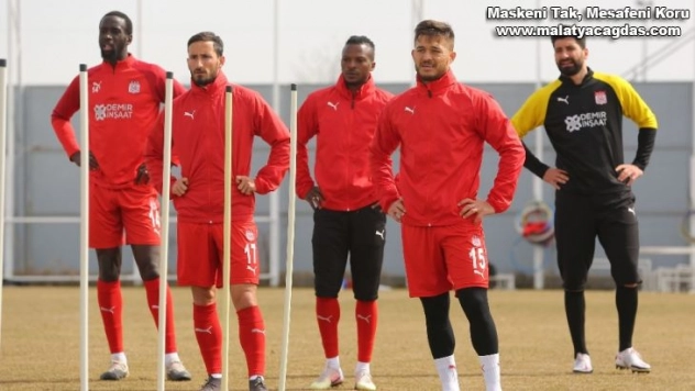 Sivasspor'da eksikler can sıkıyor