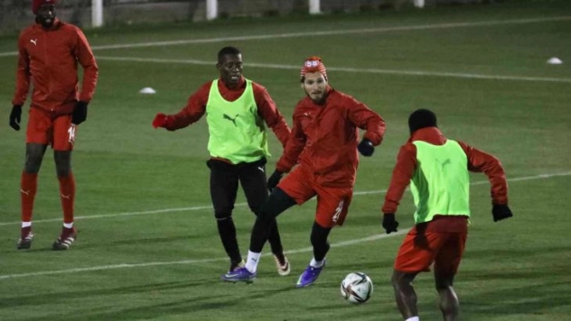 Sivasspor'da Galatasaray maçı hazırlıkları başladı