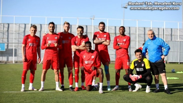 Sivasspor'da Kasımpaşa mesaisi başladı