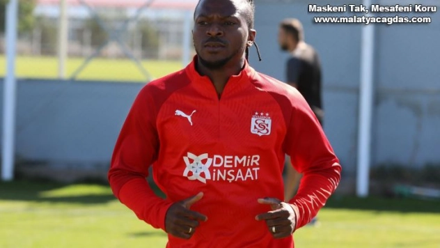 Sivasspor'da Kayode'nin durumu belirsiz
