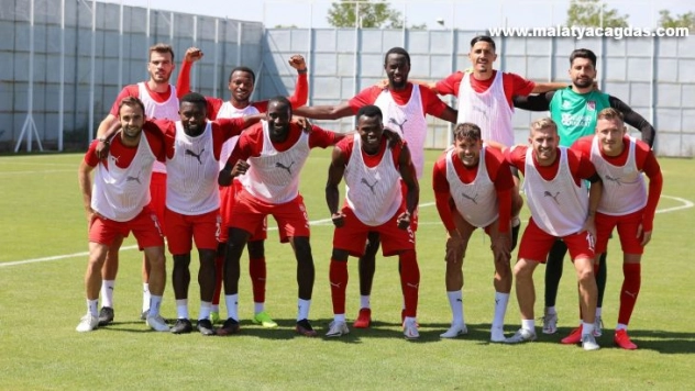 Sivasspor'da neşeli idman