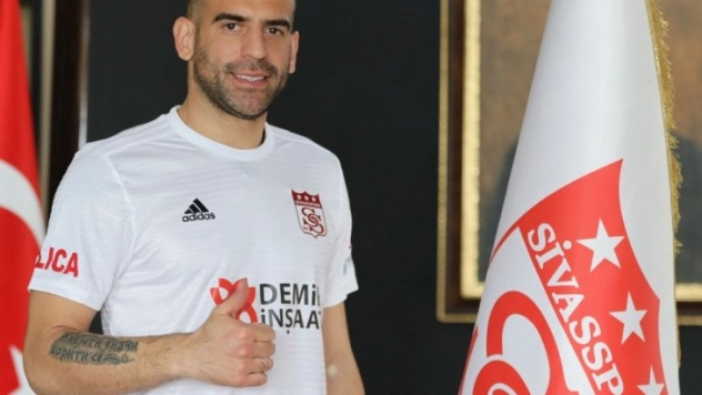 Sivasspor'da Skuletic'in parmağı kırıldı