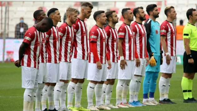 Sivasspor'da, zorlu Beşiktaş maçı öncesi 2 eksik