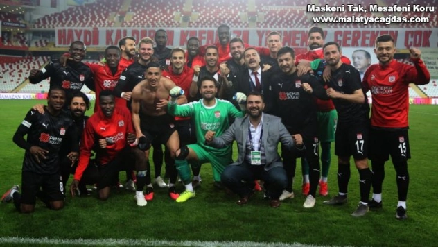 Sivasspor'dan Antalya hatırası!