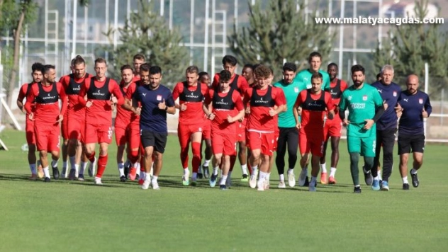 Sivasspor, Dinamo Batumi maçı hazırlıklarına başladı