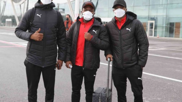 Sivasspor kafilesi İstanbul'a ulaştı