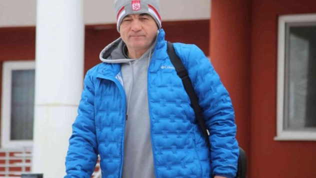 Sivasspor kafilesi İzmir'e ulaştı