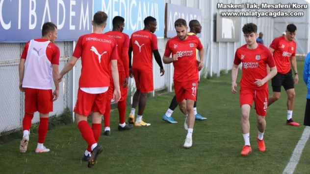 Sivasspor, Kasımpaşa maçının taktiğini çalıştı