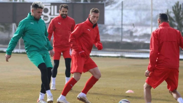 Sivasspor, Konya maçının taktiğini çalıştı