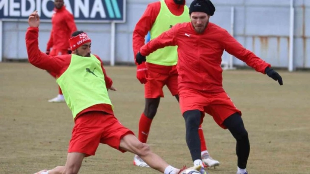 Sivasspor, lider Trabzon maçına hazırlanıyor