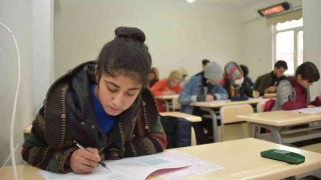 Siverek'te öğrencilere deneme sınavı desteği