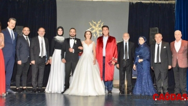 Siyaset ve iş dünyasını buluşturan düğün