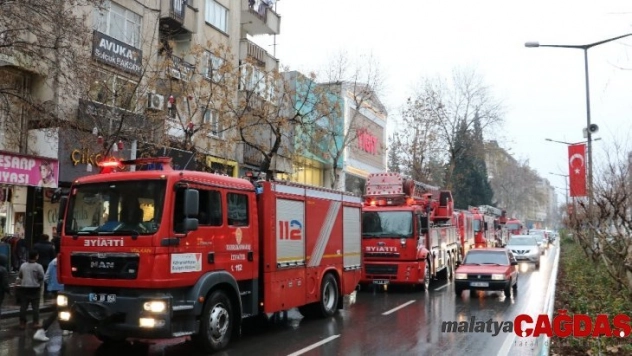 Sobadan çıkan duman itfaiyeyi alarma geçirdi