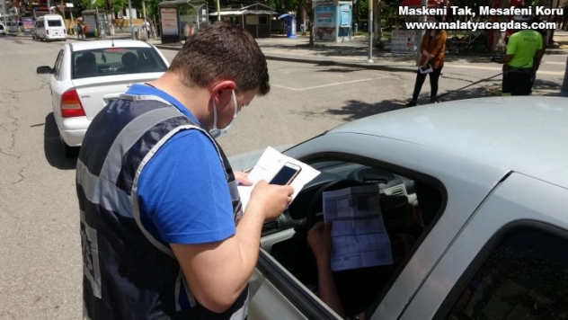 Sokağa çıkma kısıtlamasının ilk gününde caddeler boş kaldı