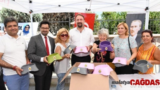 Sokak hayvanlarının su kapları Çiğli Belediyesinden