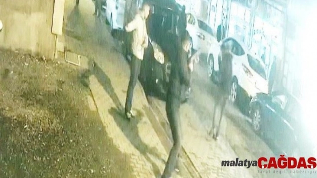 Sokak ortasında bir şahsı vuran 2 şüpheli tutuklandı