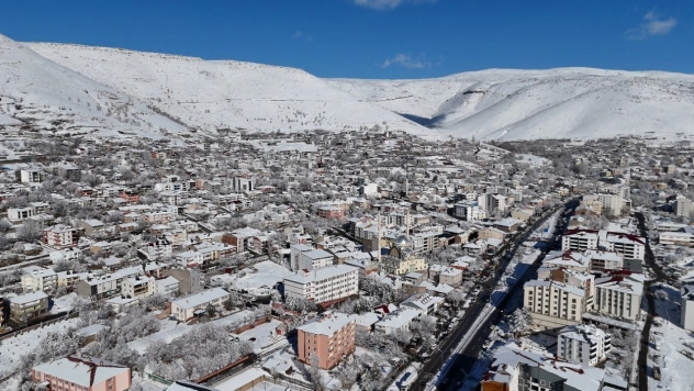 Solhan'da kar çilesi devam ediyor