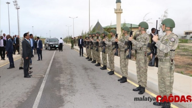 Somalili teğmen ve astsubaylar mezun oldu