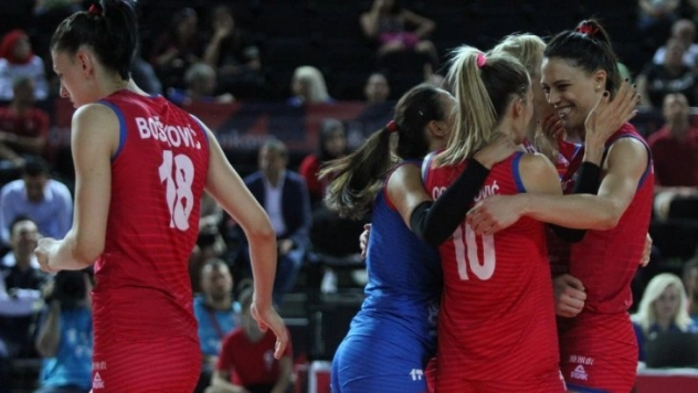 Son şampiyon Sırbistan yarı finalde