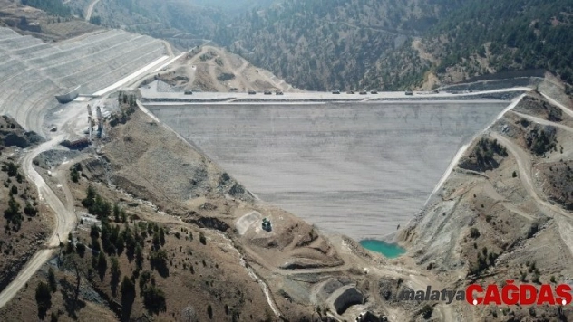 Sorgun Barajı'nda çalışmalar devam ediyor