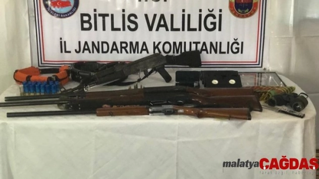 Sosyal medyada terör örgütü propagandası yapanlara operasyon