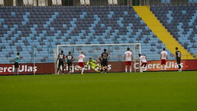 Adanaspor: 1 - Boluspor: 2