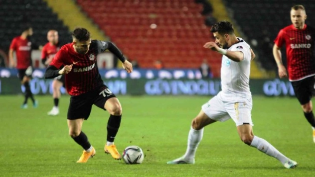 Karşılaşma Başladığı Gibi Bitti 0-0