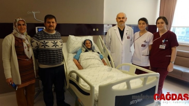 Su içerken yemek borusu 5 cm yırtıldı
