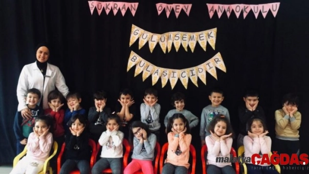 Şükran Öney Anaokulu öğrencileri gülümsüyor