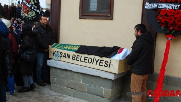 Sulama kanalında cansız bedeni bulunan avukat, son yolculuğuna uğurlandı