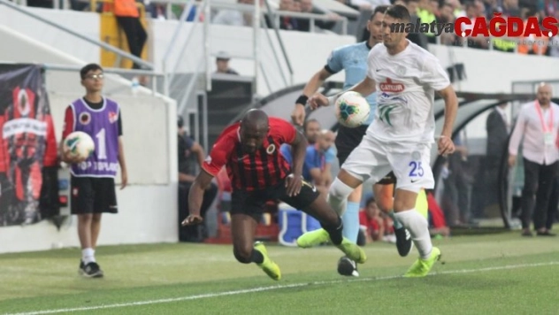 Süper Lig: Gençlerbirliği: 0 - Çaykur Rizespor: 0 (İlk yarı)