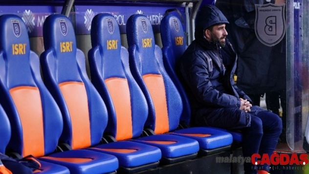 Süper Lig: Medipol Başakşehir: 0 - Antalyaspor: 0 (İlk yarı)