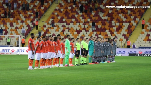 7 gollü maçta kazanan Fatih Karagümrük