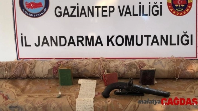 Şüphe üzerine durdurulan otomobilden tarihi eser çıktı