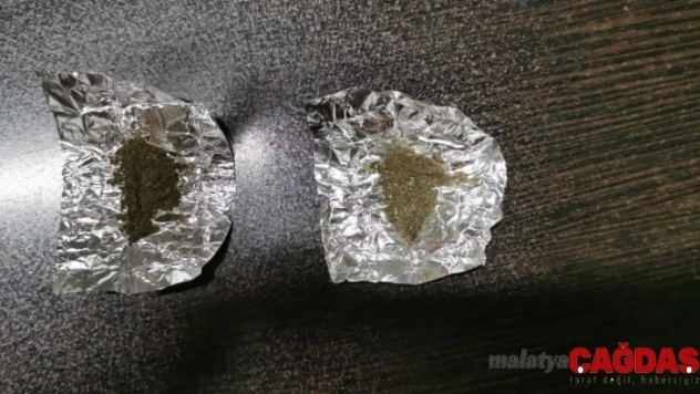 Şüpheli şahıslarda uyuşturucu yakalandı