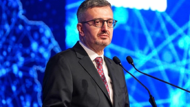 İletişim Başkanı Duran: Suriye'deki gelişmeleri yakından takip ediyoruz