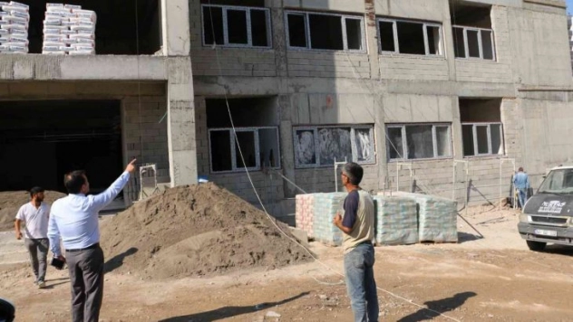 Talas Spor Lisesi inşaatı tüm hızıyla sürüyor