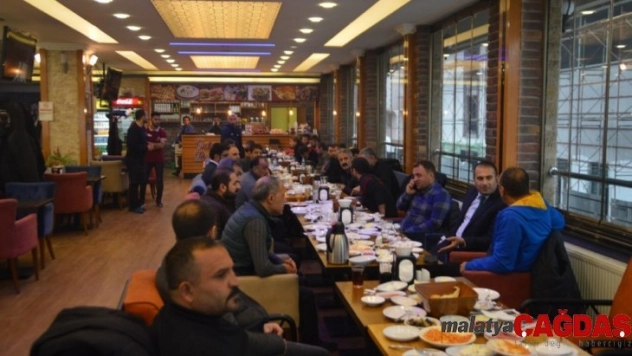 Taraftarlar Ağrı 1970 Sporu deplasmana uğurladı