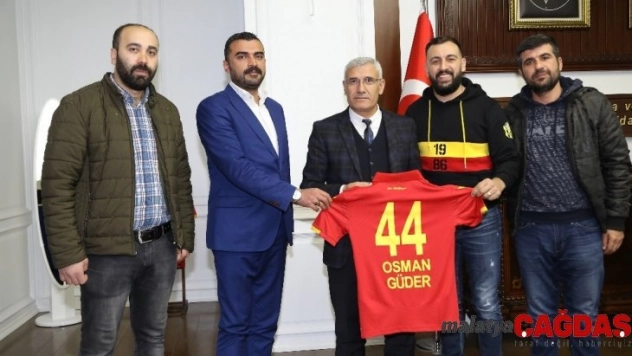Taraftarlar Derneği'nden Başkan Güder'e ziyaret