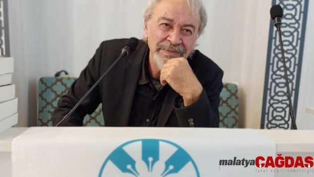 Tarihçi Şahin akademisyen ve öğrencilerle bir araya geldi