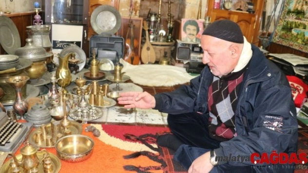 Tarihi Balıklıgöl'de antika eşyalar sergileniyor