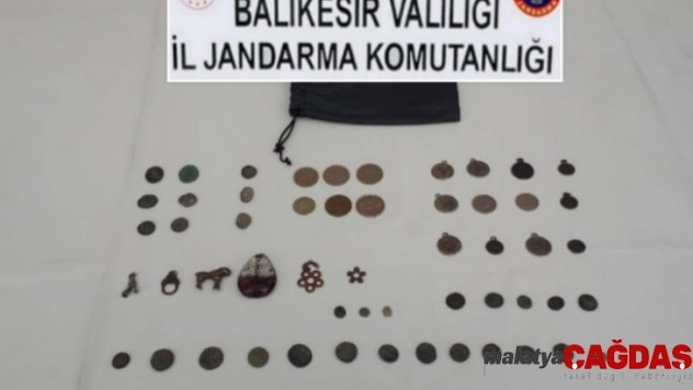 Tarihi eserleri internet üzerinden satışa çıkardı