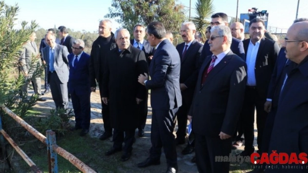 Tarım ve Orman Bakan Yardımcısı Mehmet Hadi Tunç, zarar gören tarım arazilerini inceledi